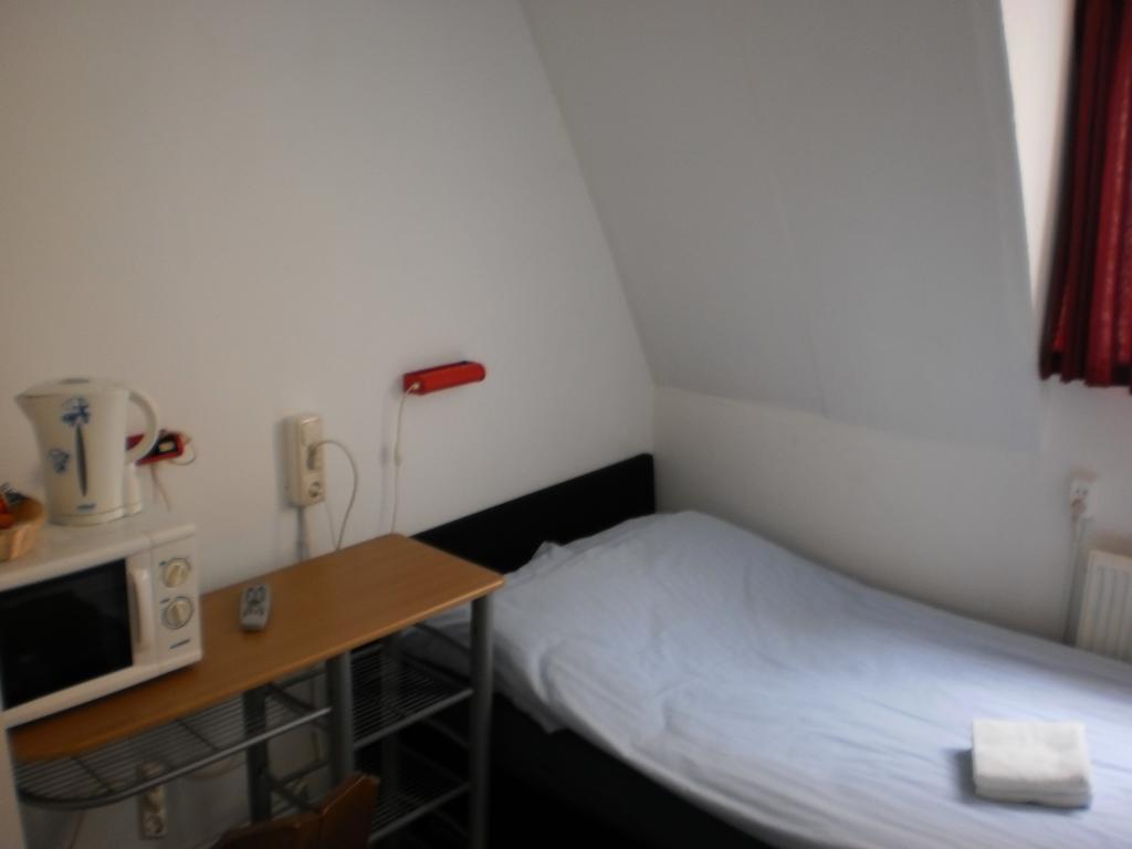 Pension Tivoli Groninga Habitación foto